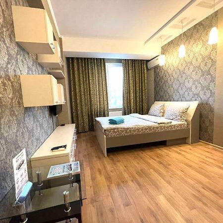 Homeservice Apartments On Stefan Cel Mare Boulevard Chişinău Esterno foto