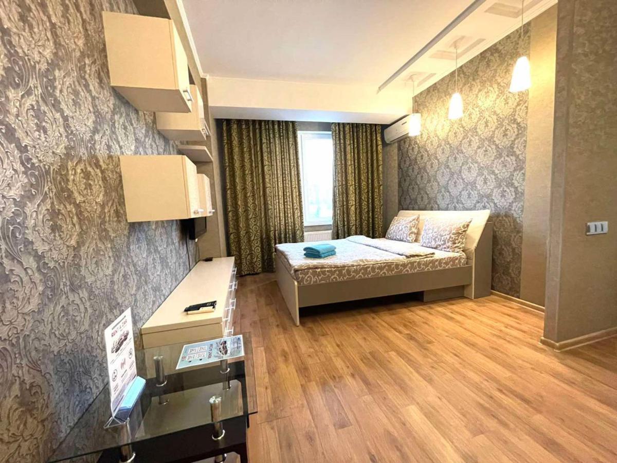 Homeservice Apartments On Stefan Cel Mare Boulevard Chişinău Esterno foto